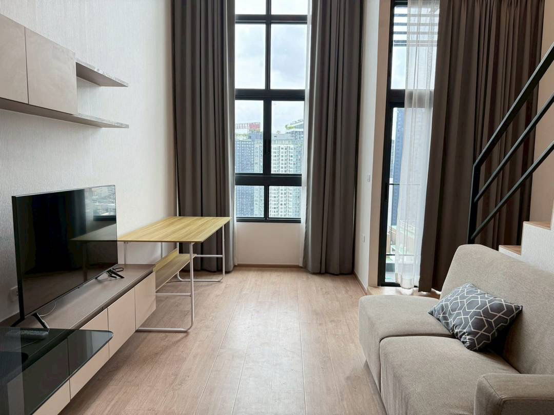 รูป ให้เช่า Ideo Asoke Rama-9 ห้อง Duplex ทิศตะวันออก ห้องไม่มีรอยร้าว แสงสว่างดี ใกล้สถานี MRT พระราม 9 - รูปที่ 2/14
