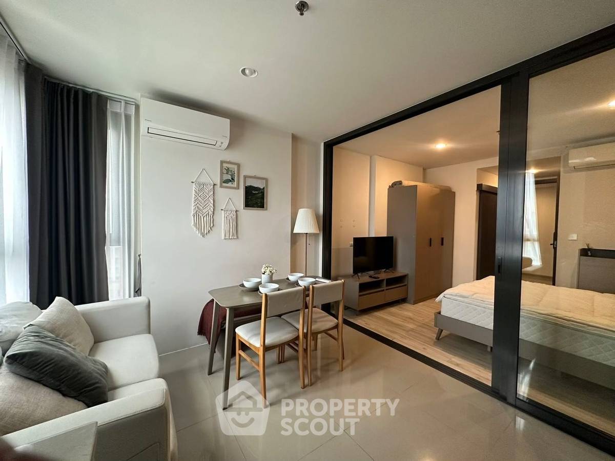 picture 1-BR Condo at XT Huaikhwang near MRT Huai Khwang (ID 2217121) - 1/5