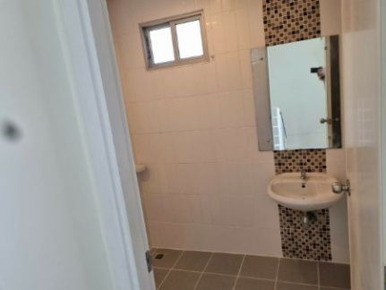 picture Selling a Townhome at The Connect 12, Klong Kaew 37 Alley, 97.85 sqm, 28.7 sq. wah, corner unit. - 8/12