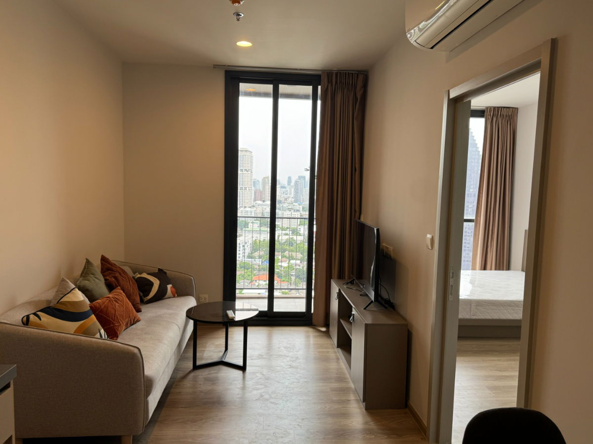 รูป OKA HAUS Sukhumvit 36 | ราคา 18,000 บาท | ห้องสวย ห้องใหม่ เฟอร์นิเจอร์ครบ พร้อมเข้าอยู่ด่วน!! - รูปที่ 2/10