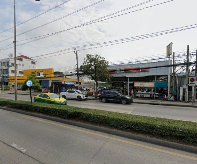 picture Land for rent, 33 rai, on Chalong Krung Road, in front of Lat Krabang Industrial Estate Soi Chalong - 1/8