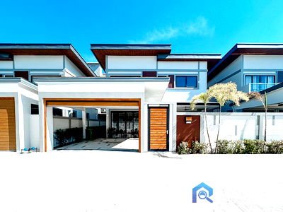 Houses for sale Soi Buakhao : 3 bedroom single house in Zensiri Midtown Villa, Pattaya, 18.5 Mb, Luxury Amenities, Fully Furnished, Ready to Move in
