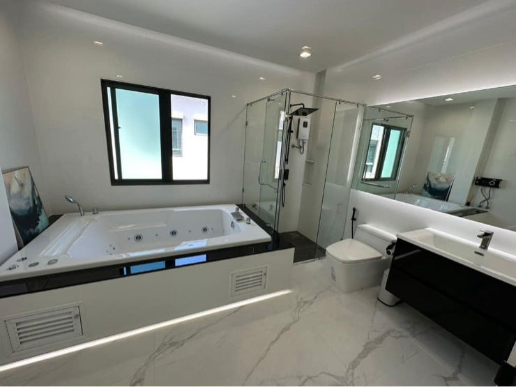 picture 🔥 Price Reduced by 4 Million Baht! 🔥 ✨ For Sale | 2-Storey Detached House at Setthasiri Krungthep Kreetha – Rama 9 ✨ - 5/10