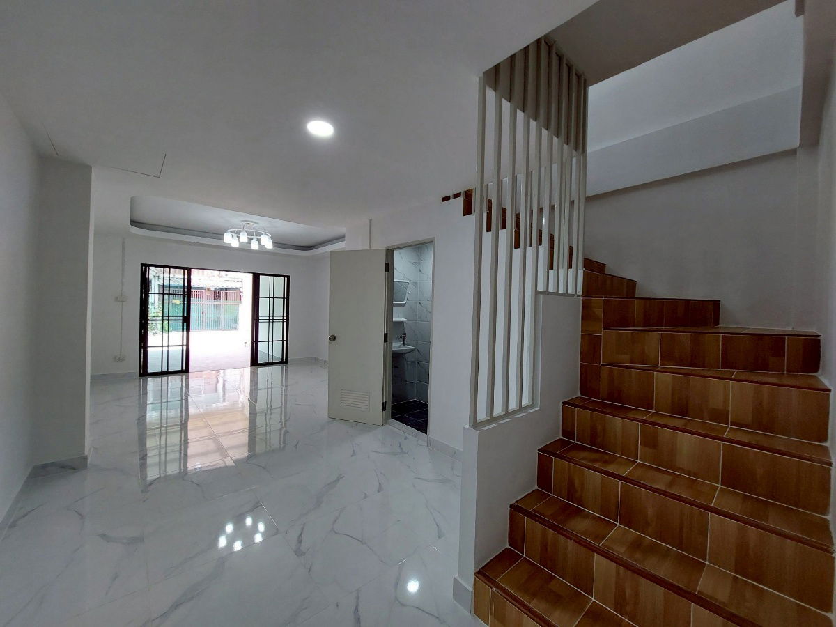 รูป ขายบ้านมือสอง ทาวน์เฮ้าส์ 2 ชั้น หมู่บ้านเปรมปรีดิ์ - รูปที่ 5/12