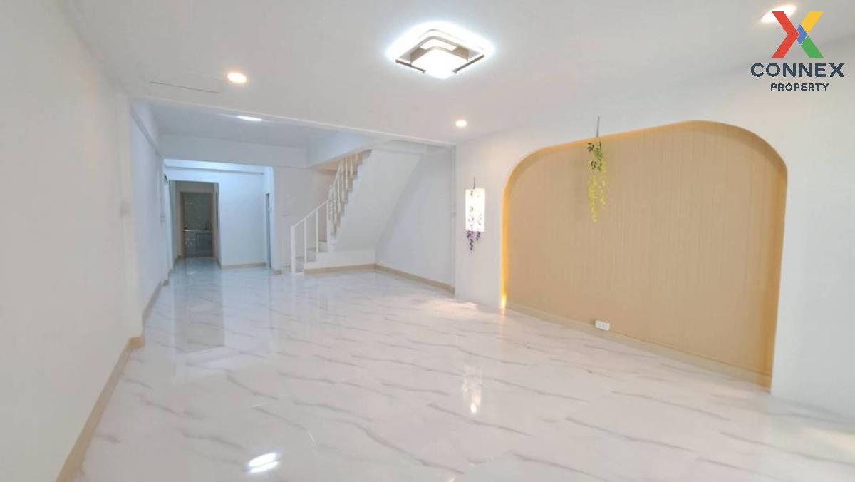 picture For Sale Townhouse/Townhome  ,  Siwapha House , newly renovated , Pak Kret , Pak Kret , Nonthaburi , CX-125941 ✅ Live chat with us ADD LINE @connexproperty ✅  - 6/12