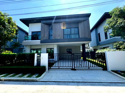 Houses for sale ดรีมเวิลด์ : Below Launch Price! Detached Modern Home at Venue ID Phaholyothin - Rangsit. Never Lived In! Best Location in the Project! Fully Equipped Common Areas