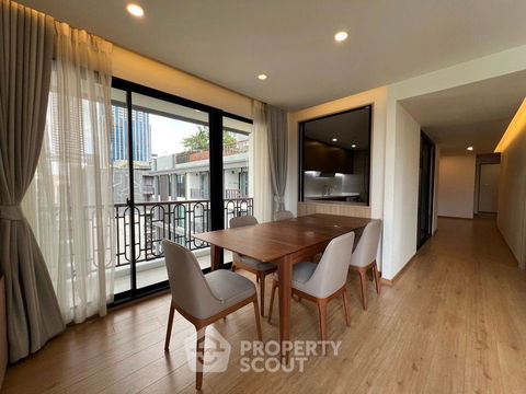 3-BR Condo at Na Vara Residence near BTS Chit Lom (ID 2168258)