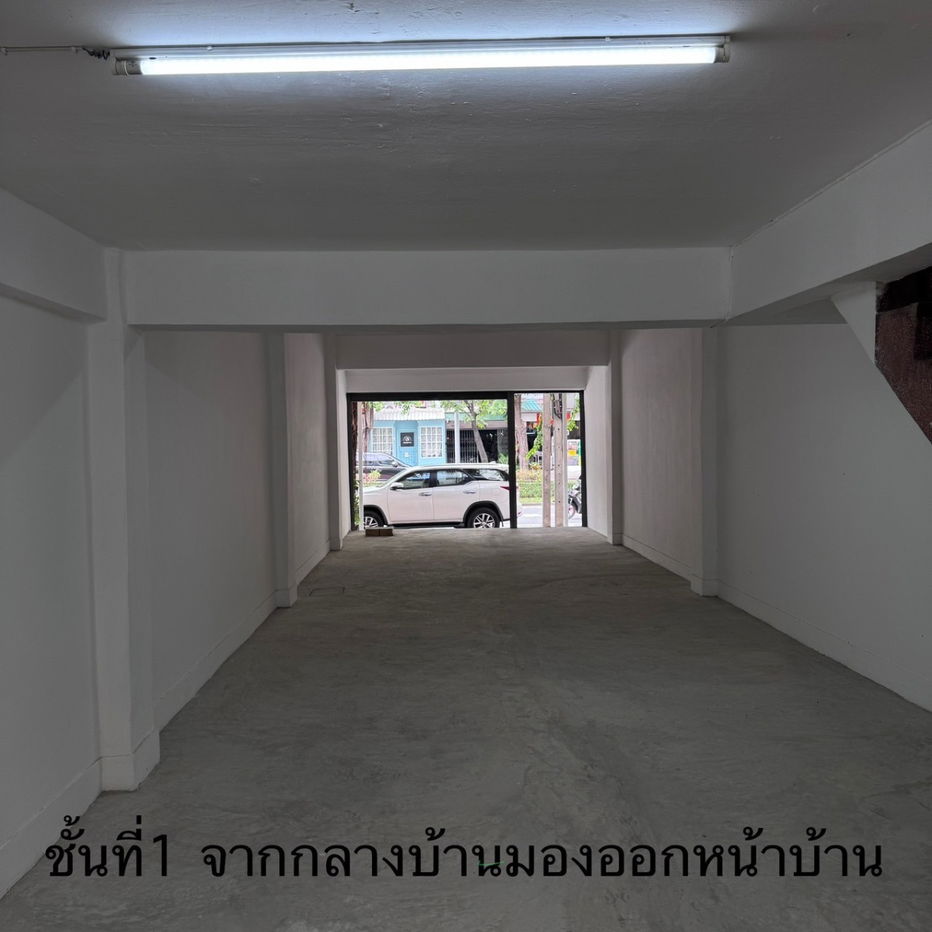 picture WS1558 🏢 Commercial building for rent, 3.5 floors, Phatthanakan 57/1, next to 8-lane main road, cars pass all day! Only 35,000 baht/month - 10/21