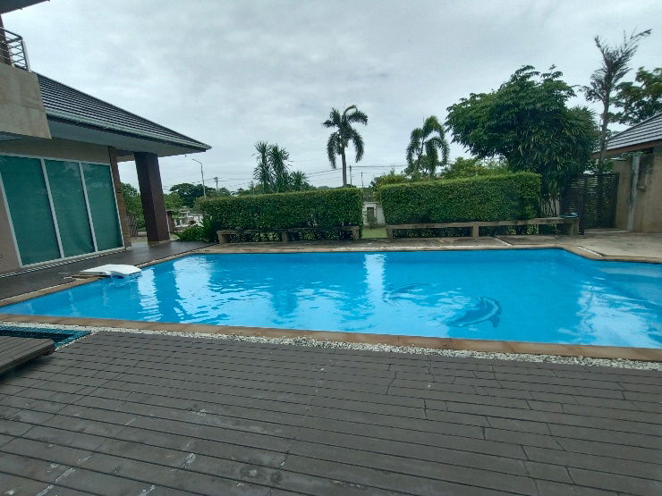 picture Big house 1 rai, Panya Inthra P4, Pool Villa for big family or company - 48/50