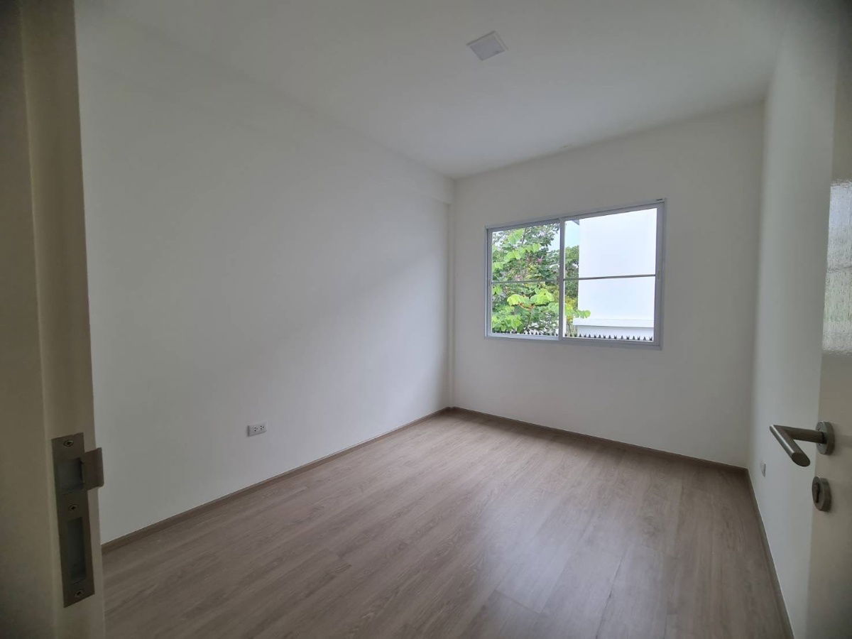 picture 🏡 BN028 | Brand New Townhome for Sale – Never Occupied 🏡  📍 Indy 2 Bangna–Ramkhamhaeng Village - 8/13