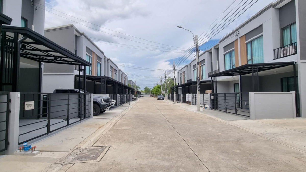 รูป 🏡BN018 ให้เช่า ทาวน์โฮม 2 ชั้น 🏡  "หมู่บ้าน พลีโน่ สุขุมวิท บางนา 2 (🇬🇧 ENG Below🇬🇧) - รูปที่ 2/18