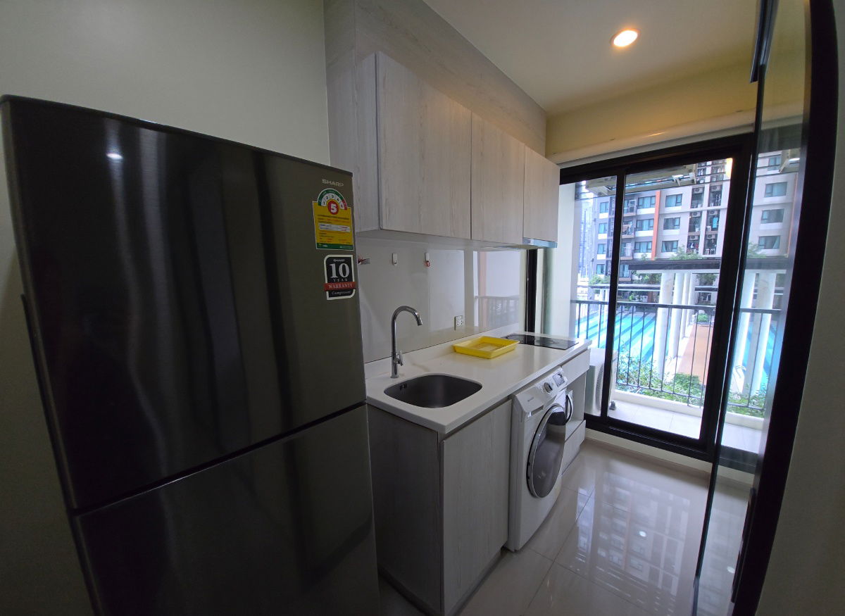 รูป ให้เช่าไลฟ์ อโศก ( Life Asoke) 1 ห้องนอน 30 ตรม ชั้น 8 เฟอร์นิเจอร์ครบชุด / ใกล้กับ MRT เพชรบุรี (150 เมตร) เพียง 1 สถานีถึงอโศก / ค่าเช่า 17,000 บาท - รูปที่ 4/21