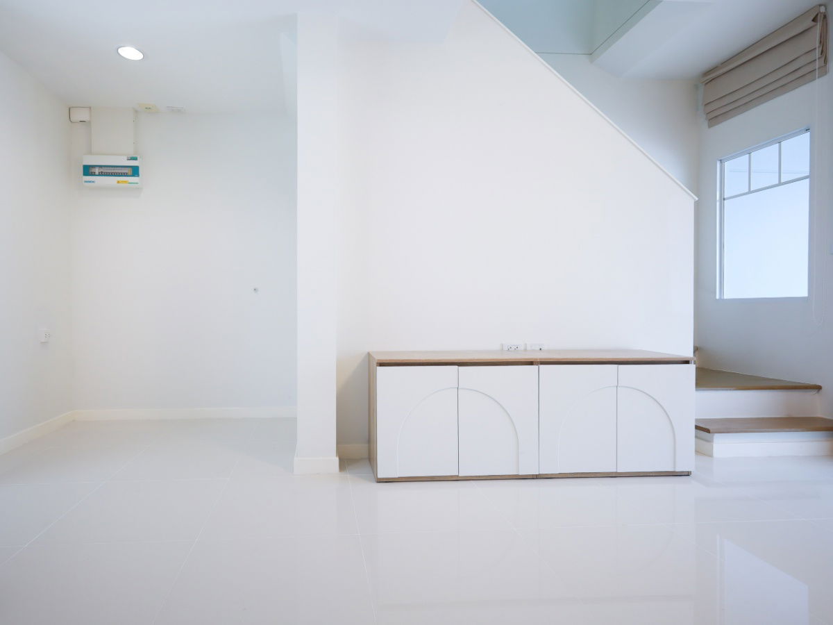 รูป ขายบ้าน อินดี้3 ประชาอุทิศ90 ห้องตกแต่งใหม่สวยตรงปก เพียง 2.35 ล. เดินทางสะดวกใกล้ทางด่วน - รูปที่ 13/47