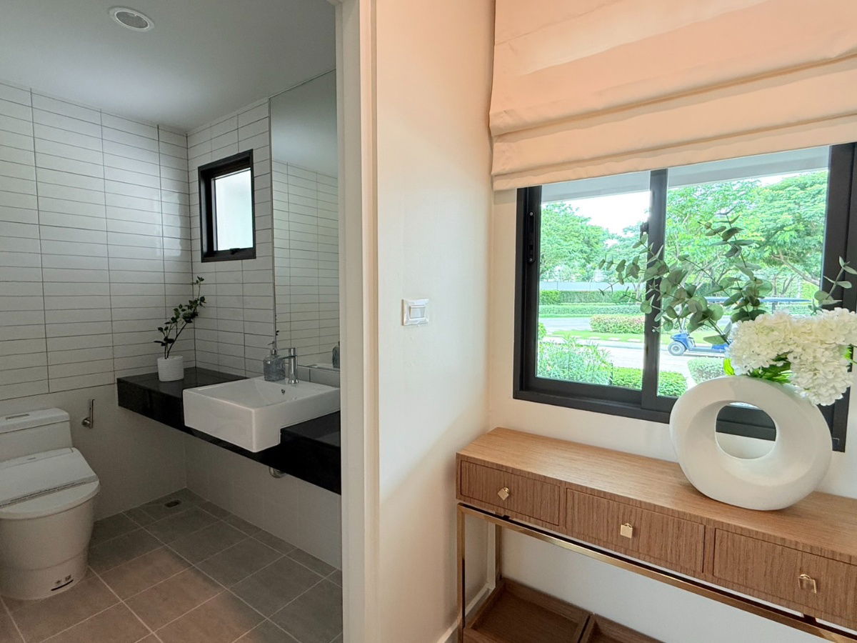 picture Show Home for Sale: “Saransiri Bangna” – Freesia Model | Fully Furnished, Move-In Read - 15/39