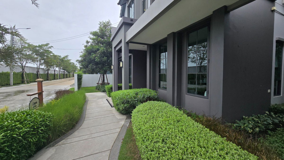 picture 🔥Show House for Sale‼️ Single house no. 8/5 in elegant Modern Farmhouse style Ready to move in — cozy, stylish, and functional! - 4/27