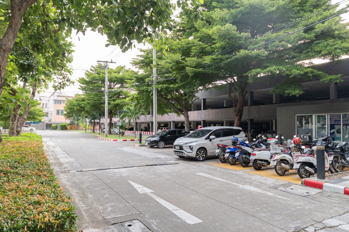 รูป QuikCondo220725  Vาย :เดอะ พาร์คแลนด์ ศรีนครินทร์ เลคไซด์ (The Parkland Srinakarin Lakeside) - รูปที่ 32/43