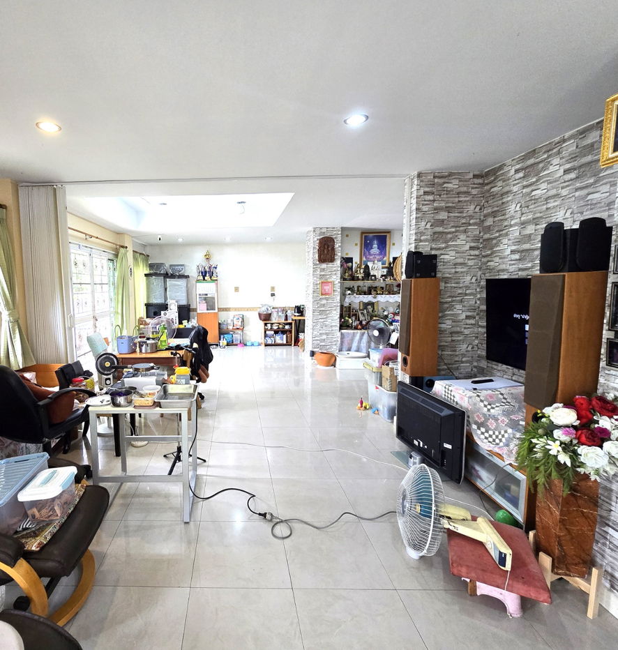 รูป ซื้อบ้านเดี่ยวแต่ได้ราคาเท่าทาวน์โฮม ถูกมาก!!! บ้านเดี่ยว หลังมุม หมู่บ้าน โรยัลปาร์ควิลล์ สุวินทวงศ์ เดินทางสะดวกหมู่บ้านติดถนนสุวินทวงศ์  - รูปที่ 5/15