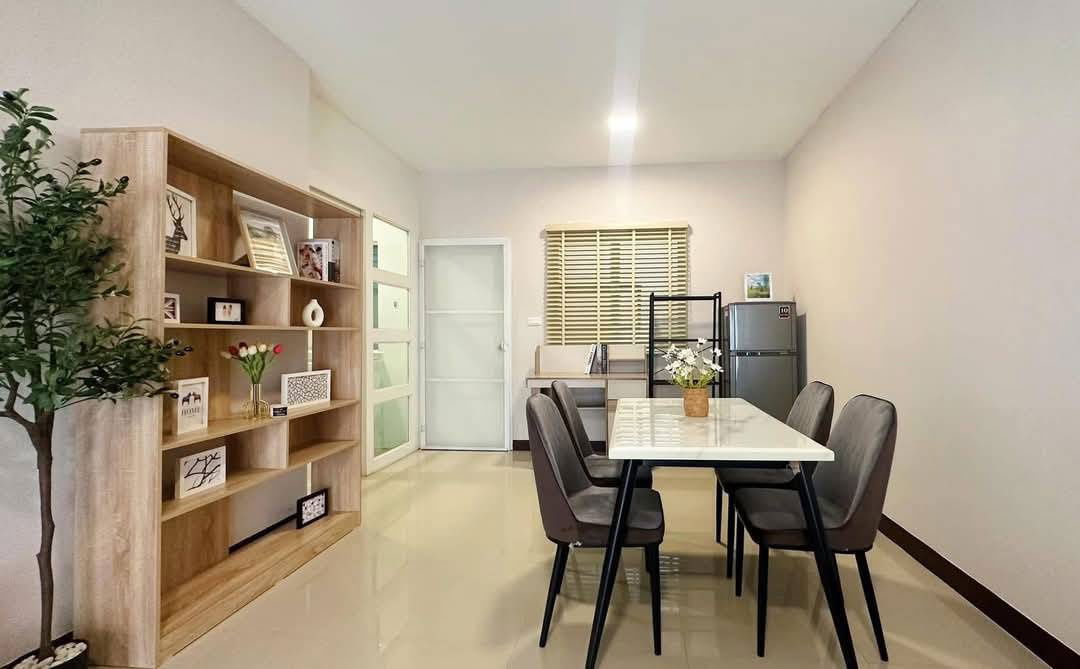 รูป ปล่อยเช่าทาวน์โฮม พฤกษาวิลล์ 75 ราชพฤกษ์-แม่เหียะ ตกแต่งสไตล์ Modern Minimal เรียบหรู ใกล้สนามบินเชียงใหม่ T.094-6511456 - รูปที่ 5/17