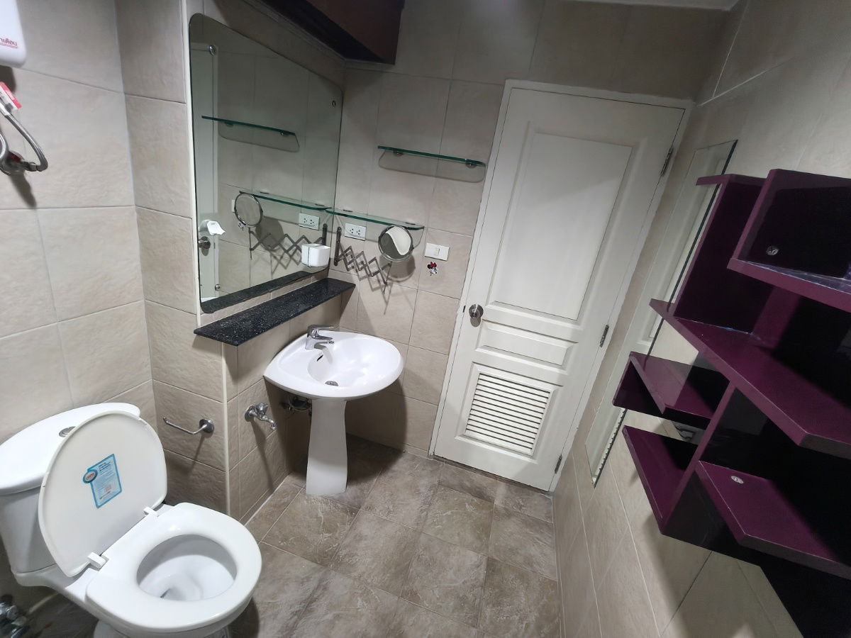 picture RARE FIND! 💎 Huge 127 sqm 3-Bedroom Condo for Rent at The Waterford Diamond, Phrom Phong - Unbeatable Price! - 36/36