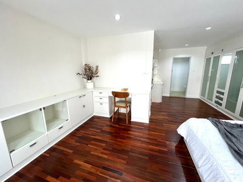 🏡 Luxury townhouse for rent, Phatthanakan 38, 4 floors 💰 39,999 baht per month 🐶🐱 Pets allowed Property code: RS978