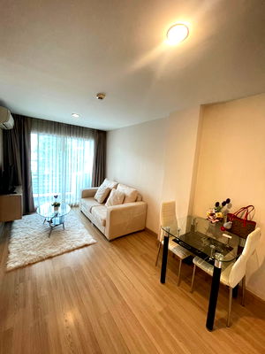 Condos for rent Maharaj Nakorn Chiang Mai Hospital : Rent The Wing Place condo near Suandok Hospital 34 sq m 10,000 / month