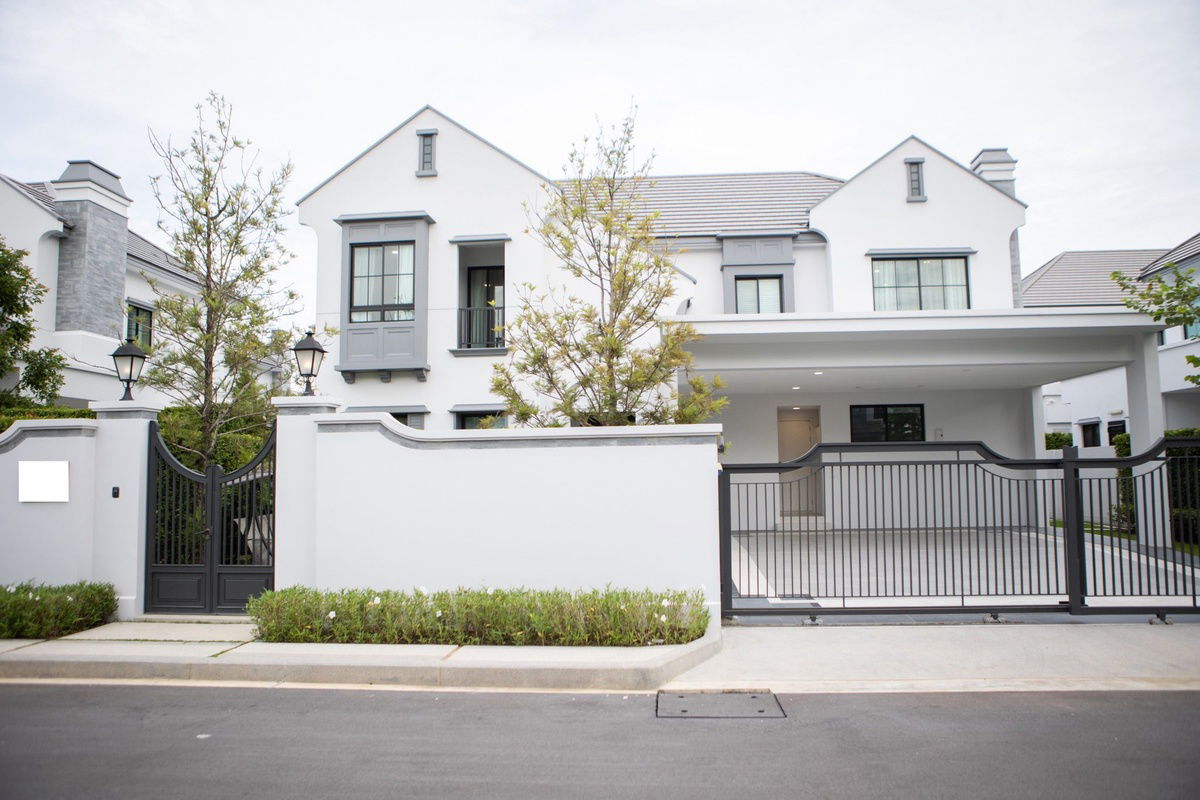 picture House for rent Nantawan Rama 9 - New Krungthepkreetha  - 1/15