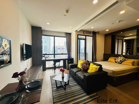 For Rent Condo Ashton Chula - Silom fully furnished (S01-0111)