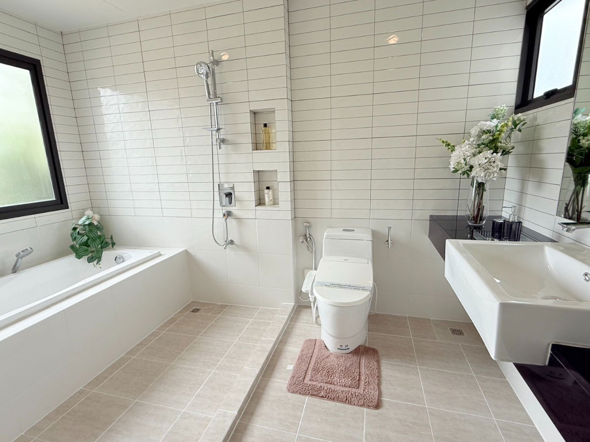picture Show Home for Sale: “Saransiri Bangna” – Freesia Model | Fully Furnished, Move-In Read - 27/39