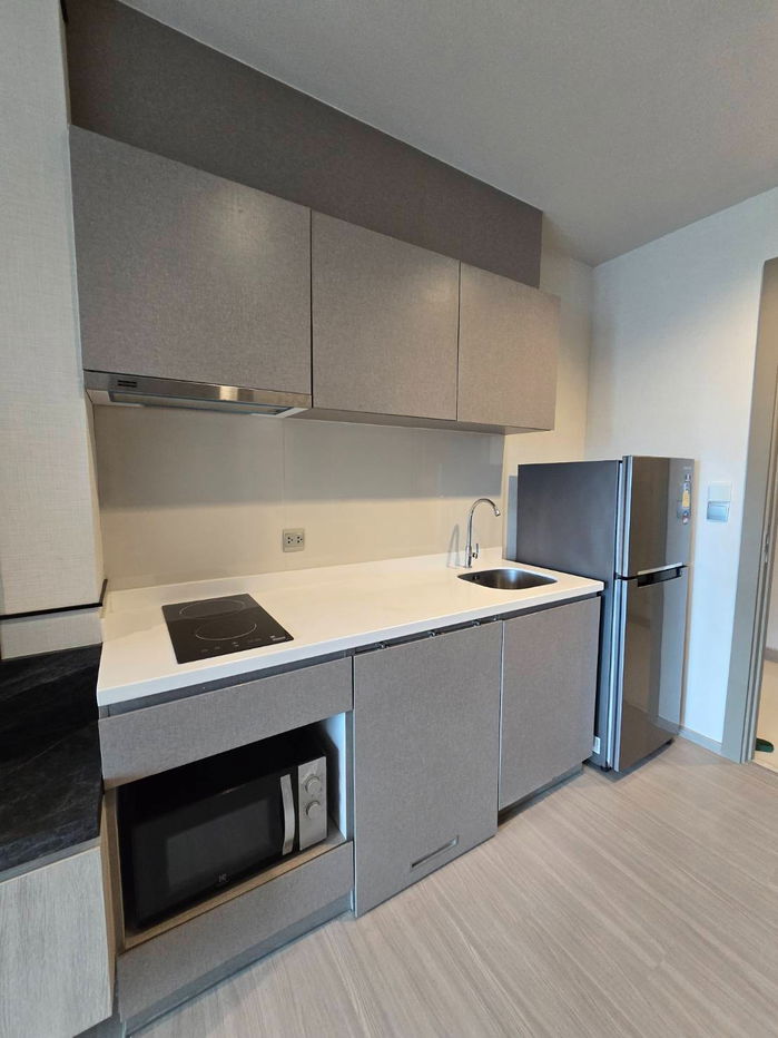 picture Life Asoke - Rama 9 - 15,000 baht (Nice unit Cheapest Price) - 4/12