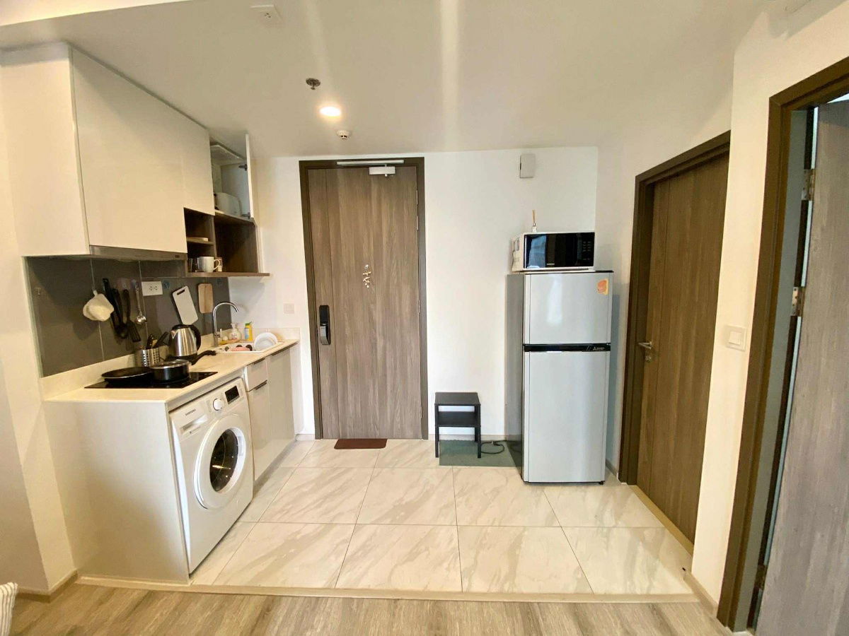 รูป Ideo Mobi Asoke MRT เพชรบุรี 1ห้องนอน 1ห้องน้ำ วิวไม่บล็อค ราคาพิเศษ - รูปที่ 10/13