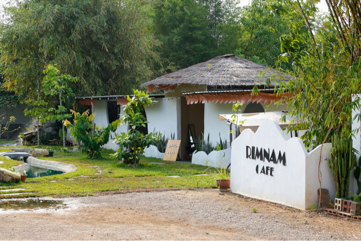 picture Land for sale with restaurant next to the waterfront💦🌳 - 6/10