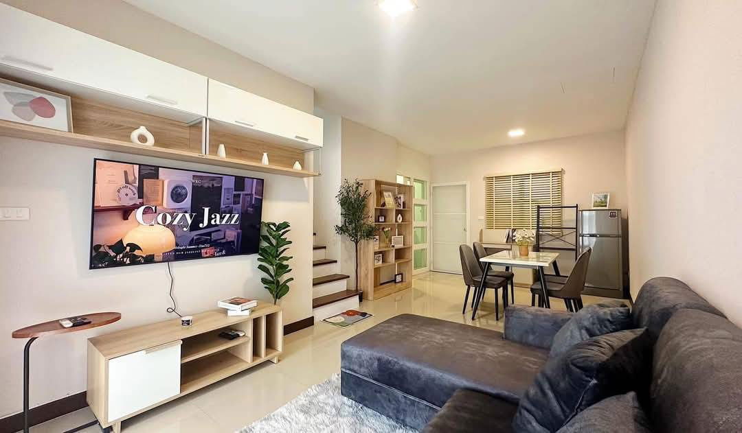รูป ปล่อยเช่าทาวน์โฮม พฤกษาวิลล์ 75 ราชพฤกษ์-แม่เหียะ ตกแต่งสไตล์ Modern Minimal เรียบหรู ใกล้สนามบินเชียงใหม่ T.094-6511456 - รูปที่ 2/17