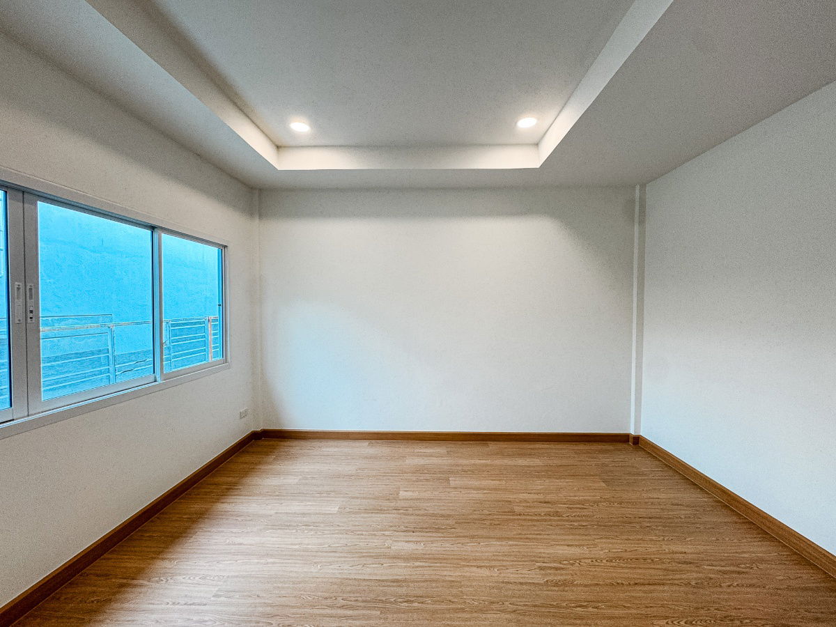 picture For sell  Townhome  Village 84 - 9/11