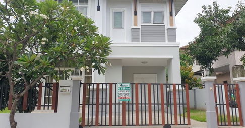 ขายบ้านเดี่ยว 2 ชั้น หมู่บ้านสิรินดา พราน่า กฤตยา ซ.3 พร้อมเข้าอยู่ ทำเลดี เดินทางสะดวก ใกล้ถนนบางนา-ตราด 