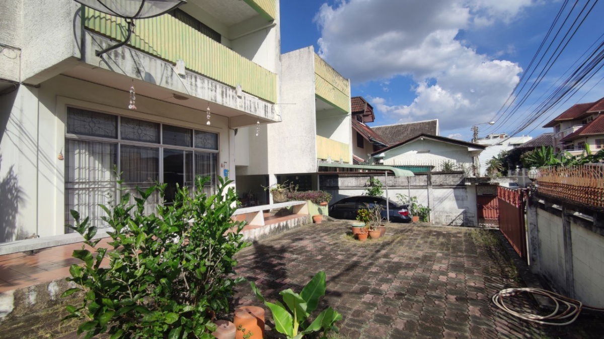 รูป โอกาสทอง! บ้าน 92 ตร.วา ราคาดี ใกล้ศิริราช-MRT บางขุนนนท์ - รูปที่ 2/13