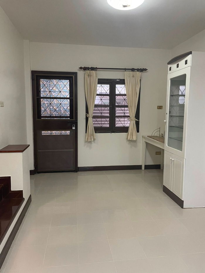 รูป 🏡 บ้านให้เช่า ซอยลาดพร้าว 80 ใกล้ MRT ห้วยขวาง 35,000 บาท รหัสทรัพย์: RS976  - รูปที่ 1/18
