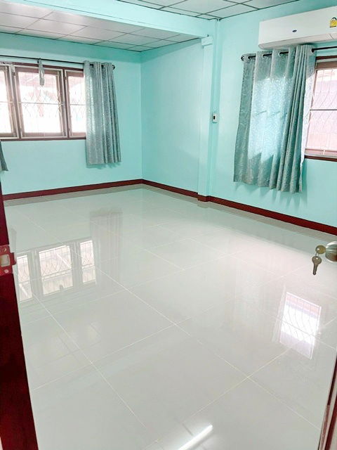picture Town in Town 3.9km. 4bed Ratchada 18-20 MRT Chokchai4 800m. Single-storey house for sale - 2/8