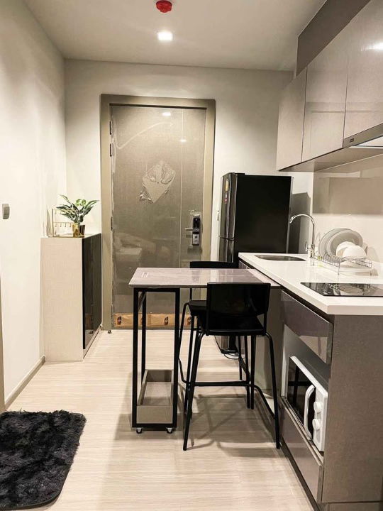 picture Code: KJ7809  for rent Life Asoke - Rama 9 // Line ID: @kjcondo (with @) // - 4/9