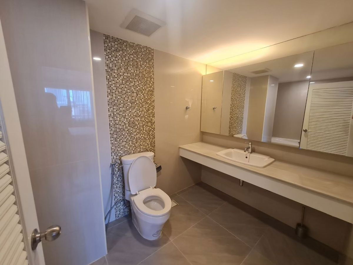 รูป Code: KJ7802  ให้เช่า Royal Castle Sukhumvit 39 🔥🔥 จองเดือนนี้รับส่วนลด1,000บาท 🔥🔥 @kjcondo (มี@ข้างหน้าด้วยนะคะ) - รูปที่ 6/12