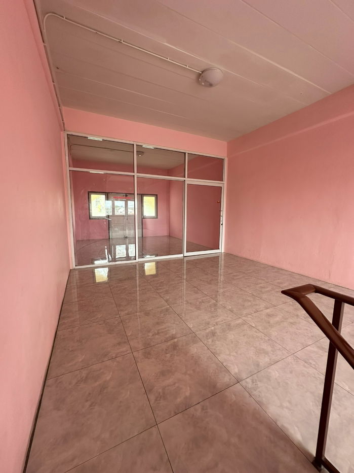 picture Building for rent 3 floors near Latplakhao R. - 12/18