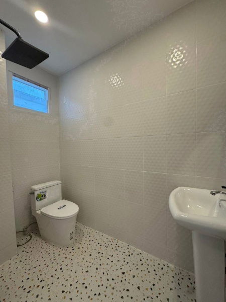 picture For sale: 2-storey detached house, newly renovated, North Pattaya area,great  location, move in Ready - 14/16