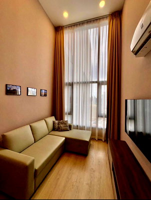 Condos for rent : P1100 Condo for rent Life Rama4 - Asoke, Duplex room near MRT, beautiful room, fully furnished, ready to move in.