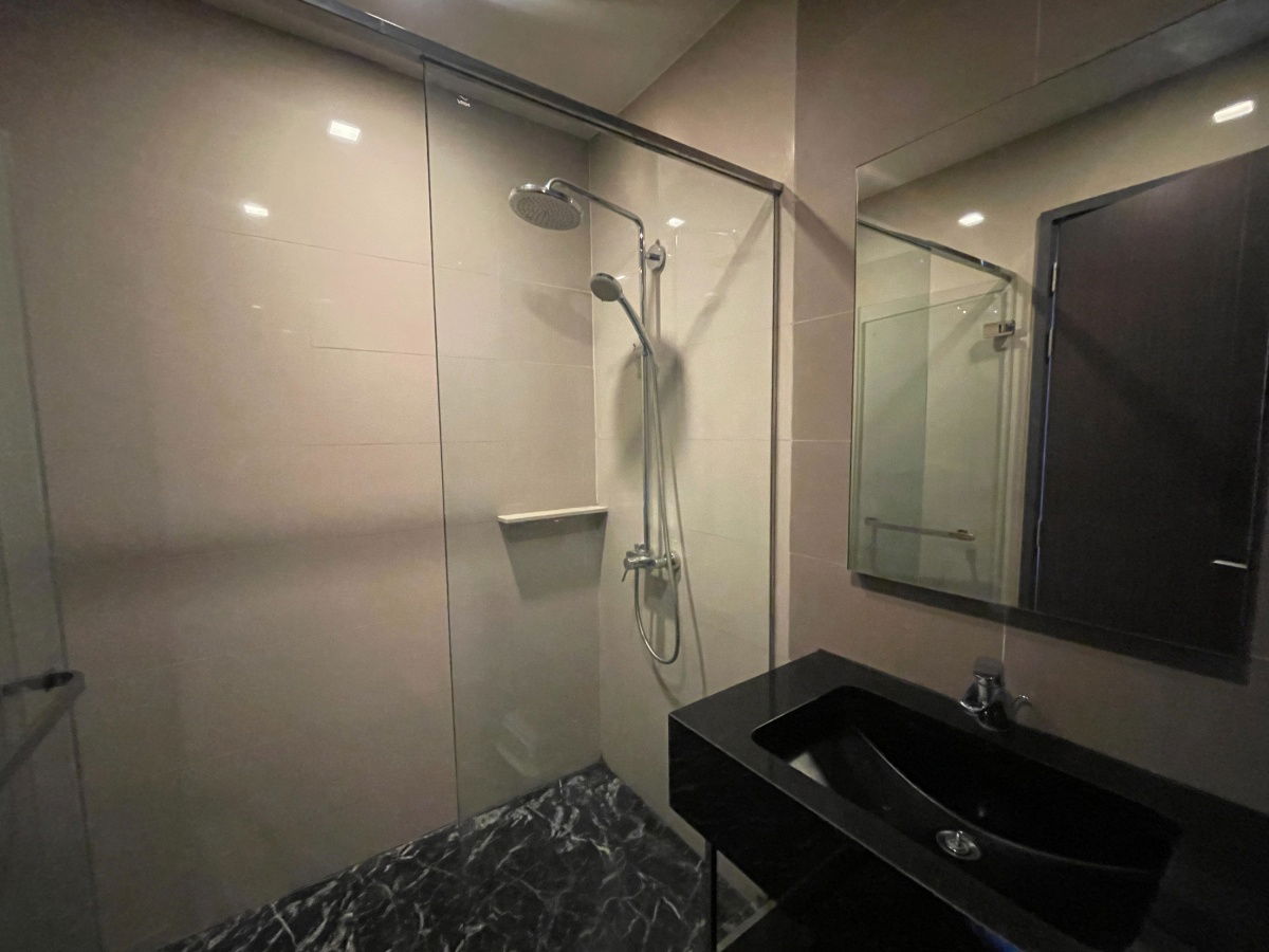 รูป Edge Sukhumvit 23 | Near BTS Asoke - รูปที่ 15/16