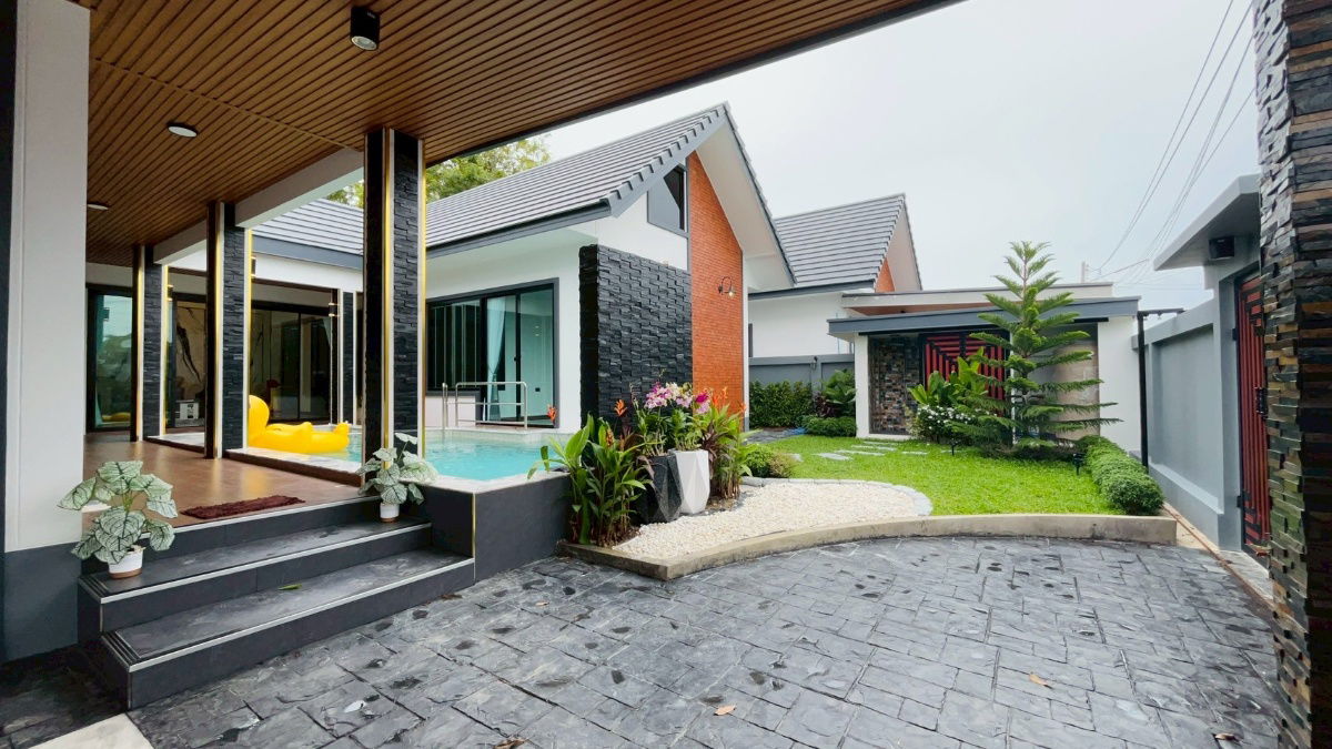 picture Modern Luxury Pool Villa – Prime Location in Pong, Pattaya - 1/30