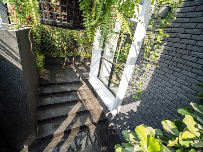 รูป P0117 ขายบ้านหรู 3 ชั้น พร้อมสระว่ายน้ำ ใจกลางสุขุมวิท 71 | พื้นที่ใช้สอย 900 ตร.ม. - รูปที่ 12/15