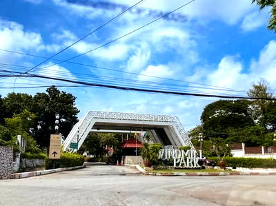 ที่ดิน เทสโก้โลตัส บางพลี : ขายที่ดิน แปลงงาม ภายในโครงการหรู Windmill Park (บางนา) ที่ดินสวย ทำเลดี ส่วนตัวมากๆ ร่มลื่นเหมาะสร้างบ้านขนาดใหญ่ ( ราคาถูกมากๆ )