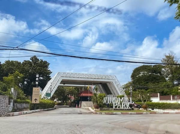 รูป ขายที่ดิน แปลงงาม ภายในโครงการหรู Windmill Park (บางนา) ที่ดินสวย ทำเลดี ส่วนตัวมากๆ ร่มลื่นเหมาะสร้างบ้านขนาดใหญ่ ( ราคาถูกมากๆ ) - รูปที่ 1/8