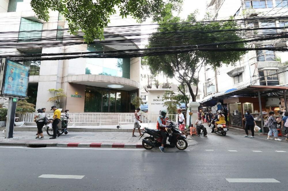 picture Rent space on Witthayu Road behind Rolex Watch Center - 16/19