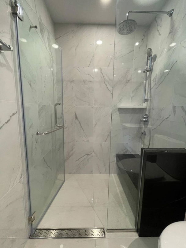 picture HOT DEAL!  Anyone looking for an empty room, don't miss it!  47 Sq.m. 1 bed unblocked view  - 8/13