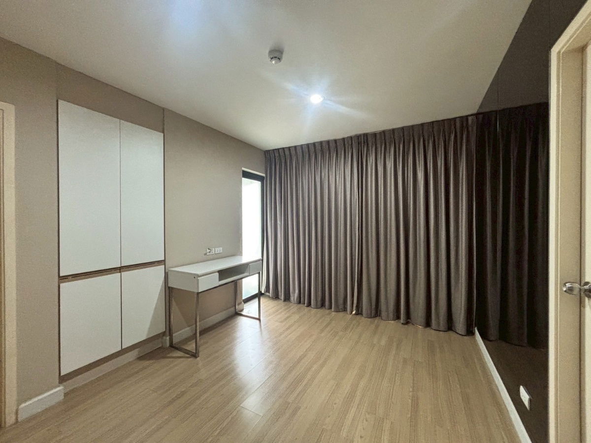 picture Condo For Rent | Pool View The Best Value In The Project “The Nest Sukhumvit 22” 35 Sq.m. Near MRT Queen Sirikit National Convention Center - 1/16
